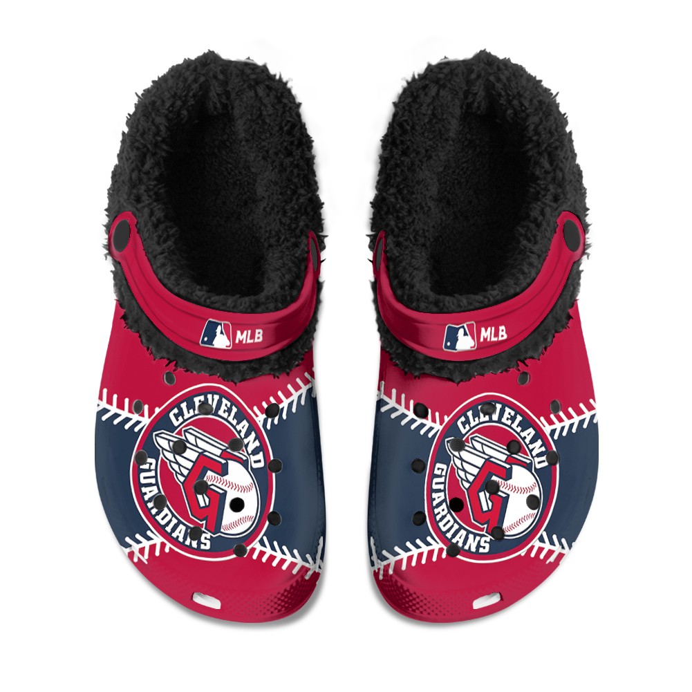 Cleveland20Guardians20 20Fuzzy20Slippers20Clog20 20Mockup20 20Thang.jpg