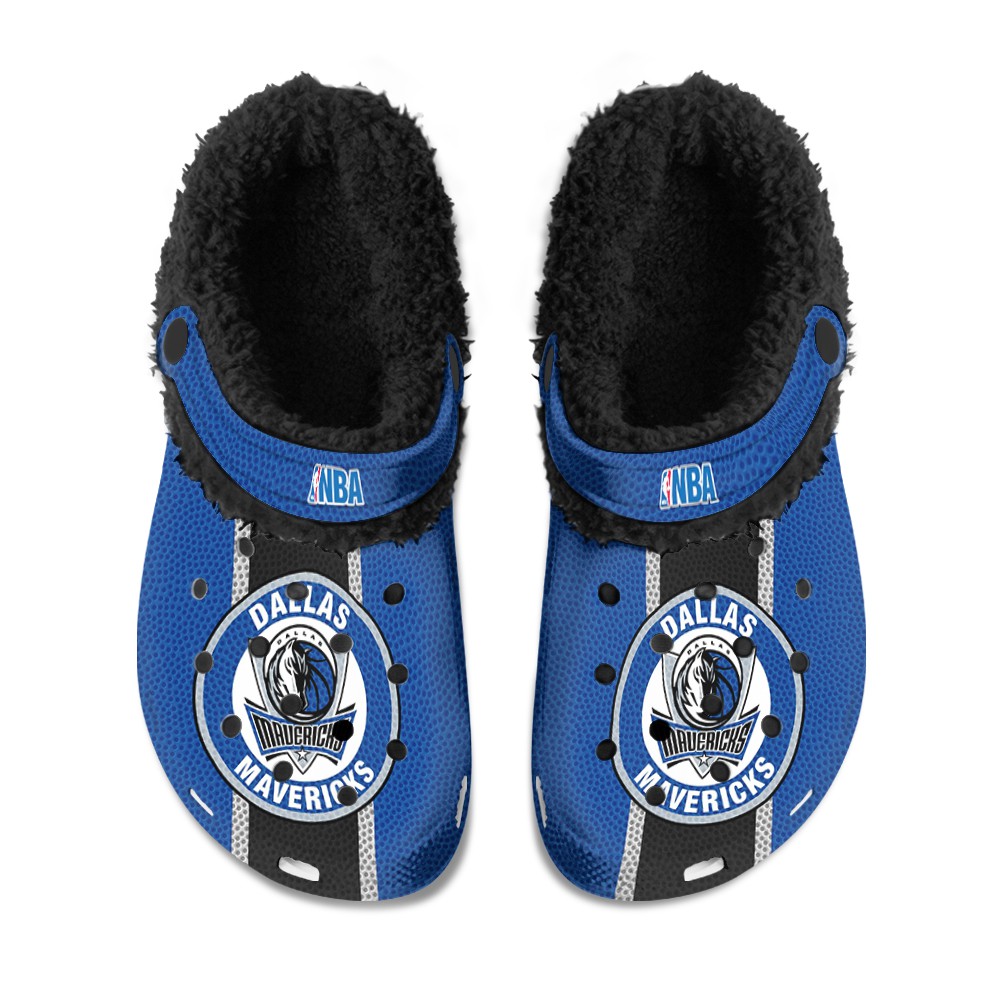 Dallas20Mavericks20 20Fuzzy20Slippers20Clog20 20Mockup20 20Thang.jpg