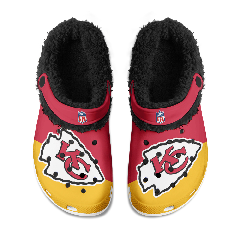 Kansas20City20Chiefs20 20Fuzzy20Slippers20Clog20 20Mockup20 20Thang.jpg