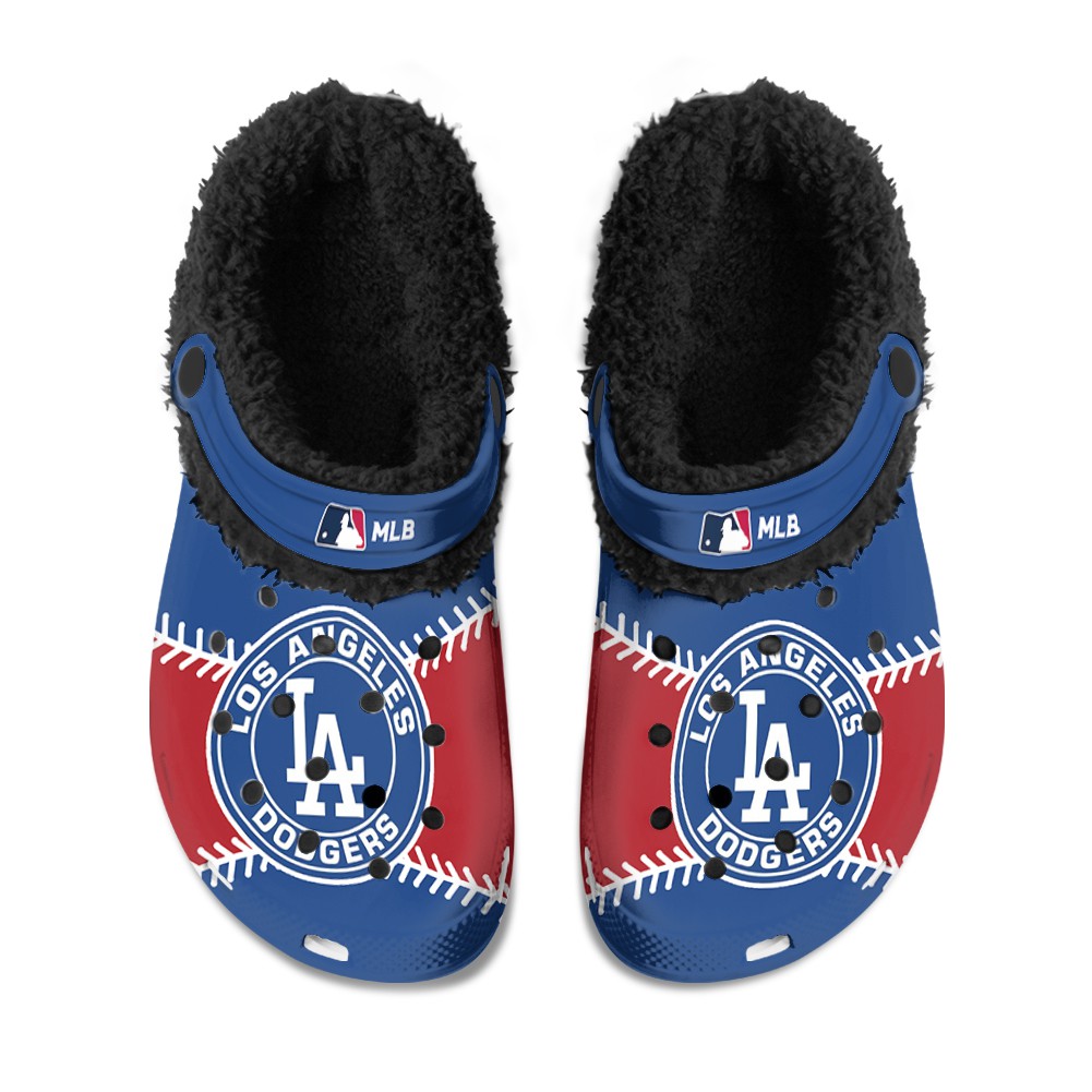 Los20Angeles20Dodgers20 20Fuzzy20Slippers20Clog20 20Mockup20 20Thang.jpg