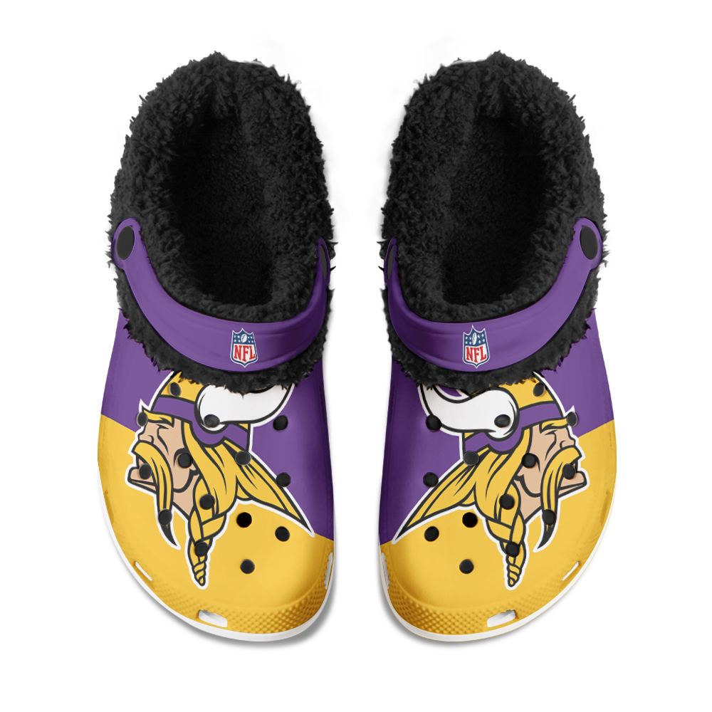 Minnesota20Vikings20 20Fuzzy20Slippers20Clog20 20Mockup20 20Thang.jpg