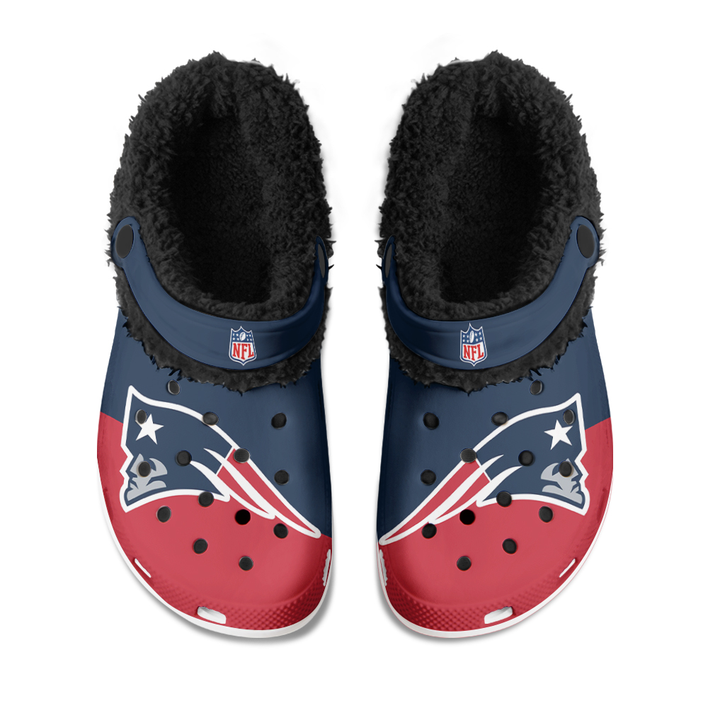 New20England20Patriots20 20Fuzzy20Slippers20Clog20 20Mockup20 20Thang.jpg