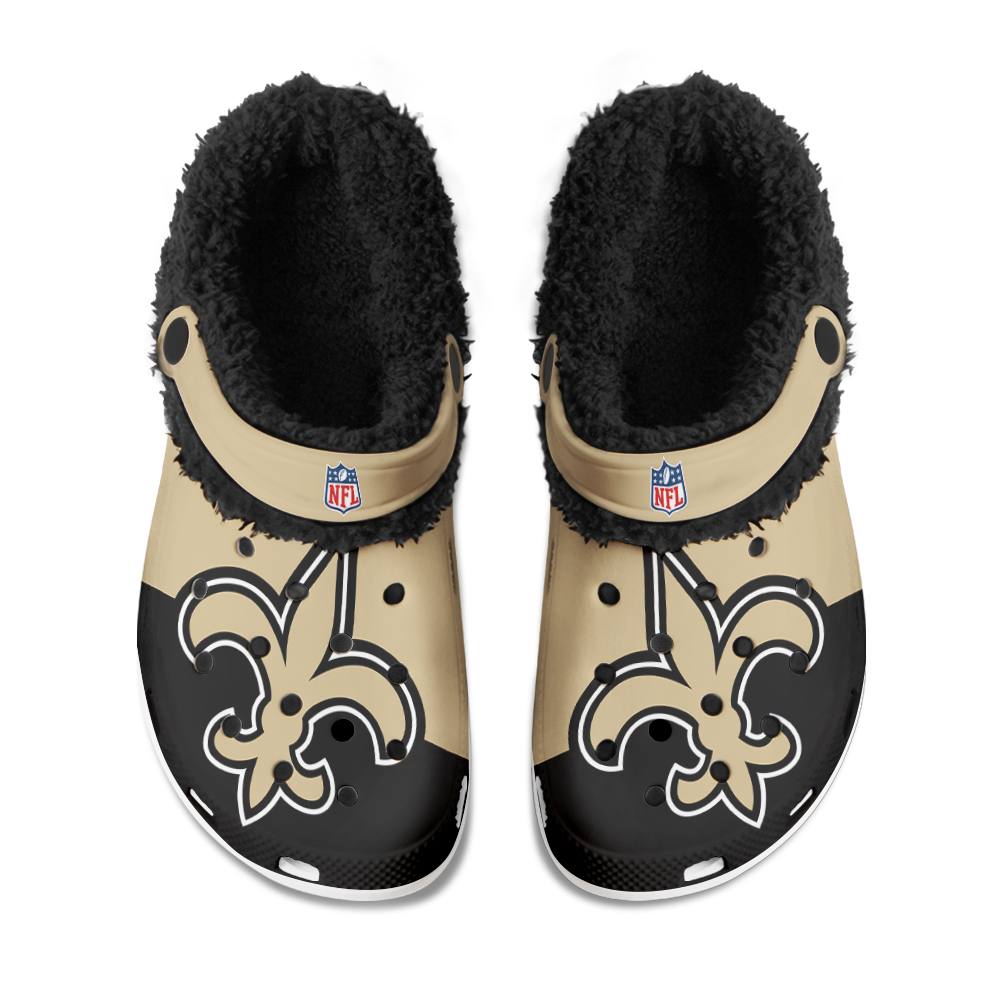 New20Orleans20Saints20 20Fuzzy20Slippers20Clog20 20Mockup20 20Thang.jpg