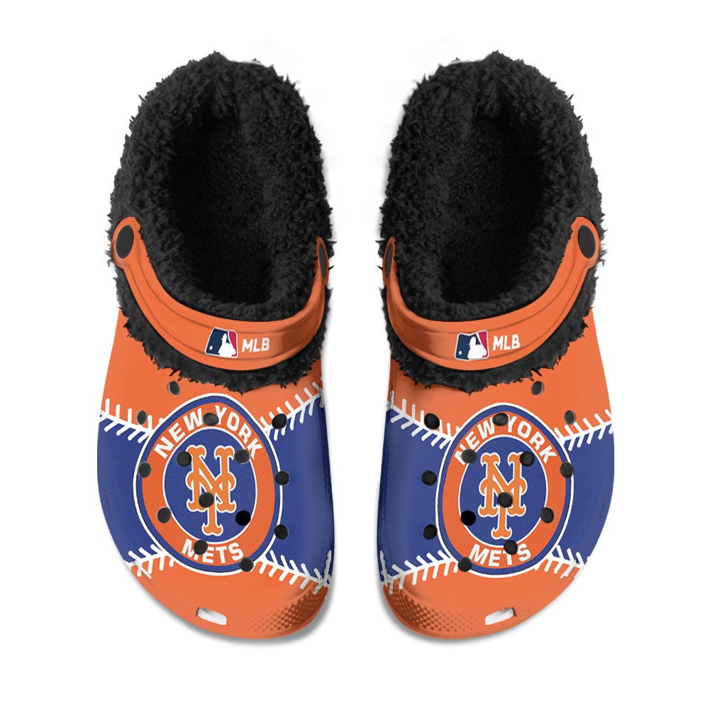 New20York20Mets20 20Fuzzy20Slippers20Clog20 20Mockup20 20Thang.jpg