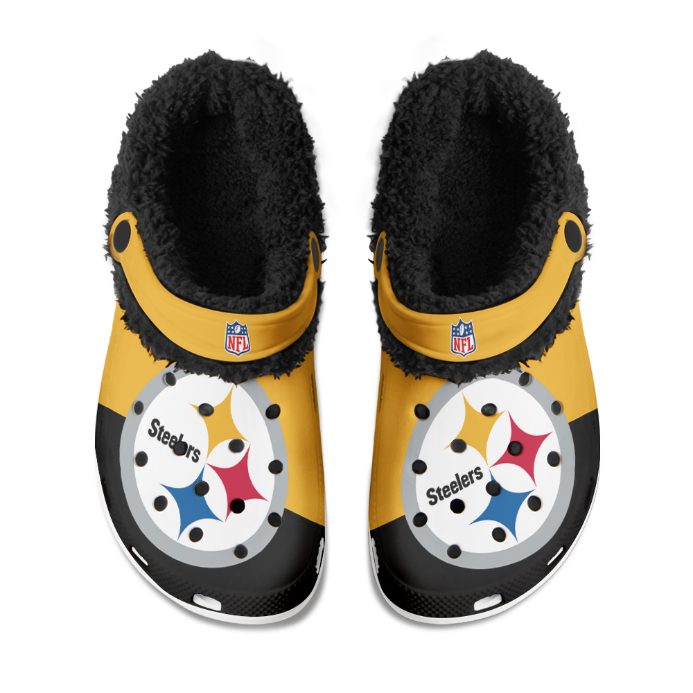 Pittsburgh20Steelers20 20Fuzzy20Slippers20Clog20 20Mockup20 20Thang.jpg