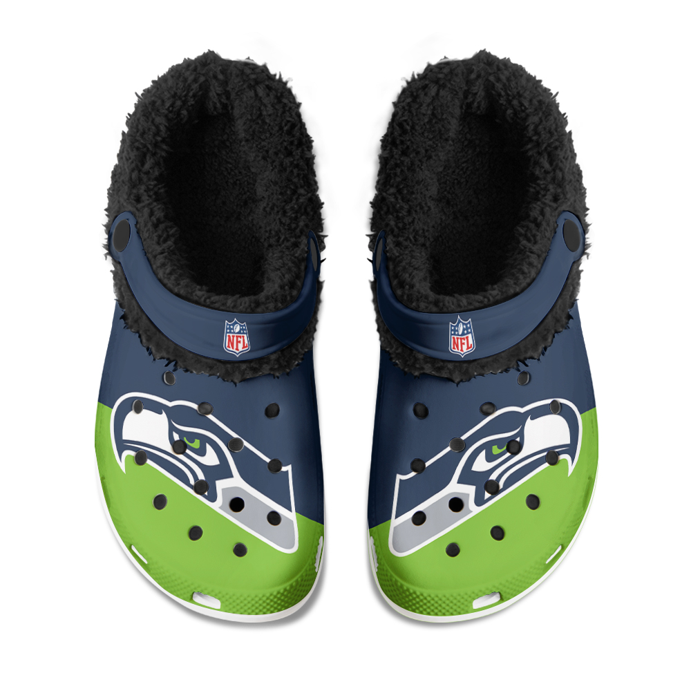 Seattle20Seahawks20 20Fuzzy20Slippers20Clog20 20Mockup20 20Thang.jpg